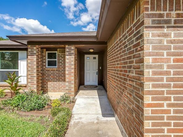 6805  Eagle Rock Drive , Fort Worth Texas 76133