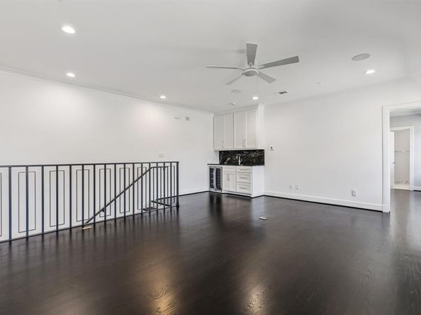 4013  Prescott Avenue , Dallas Texas 75219