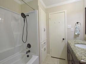 2516  Telegraph Avenue , Dallas Texas 75228