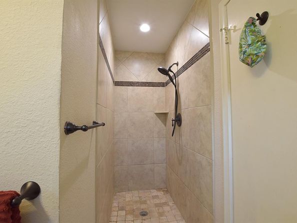 2516  Telegraph Avenue , Dallas Texas 75228