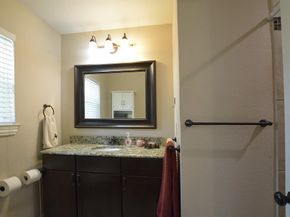 2516  Telegraph Avenue , Dallas Texas 75228