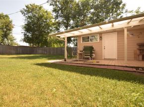 2516  Telegraph Avenue , Dallas Texas 75228