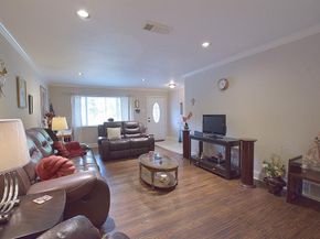 2516  Telegraph Avenue , Dallas Texas 75228