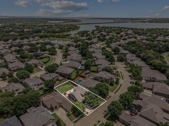 219  Livingston Drive , Hickory Creek Texas 75065