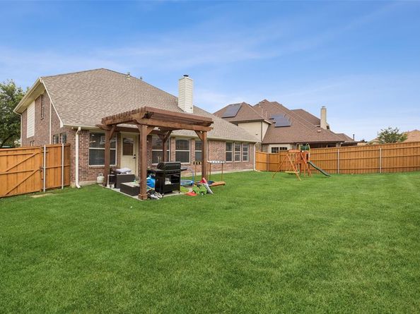 2708  Ferdinand  , Grand Prairie Texas 75054