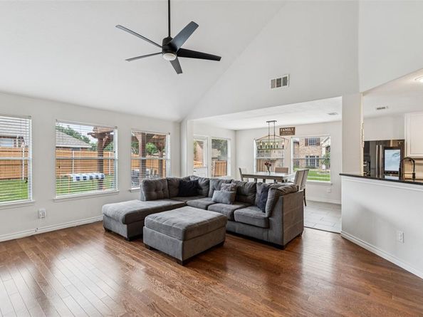 2708  Ferdinand  , Grand Prairie Texas 75054