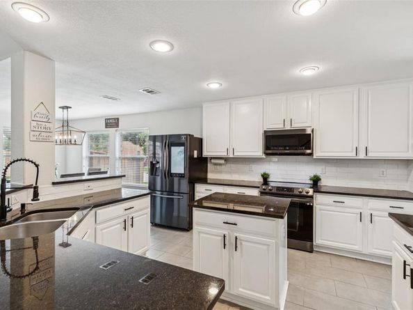 2708  Ferdinand  , Grand Prairie Texas 75054