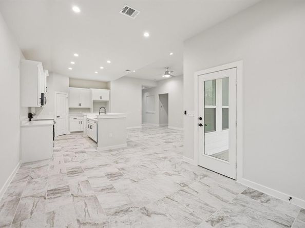 2716 E 12th Street , Fort Worth Texas 76111