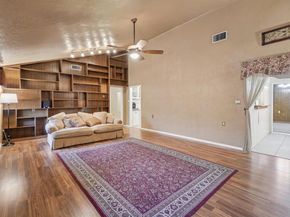 4212 SW Loop 820  , Fort Worth Texas 76109