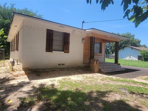 3827  Vineyard Drive , Dallas Texas 75212