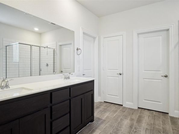 2929  Log Cabin Drive , Celina Texas 75009