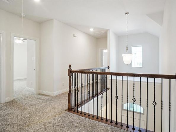 2929  Log Cabin Drive , Celina Texas 75009