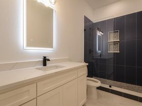 1032 E Arlington Avenue , Fort Worth Texas 76104