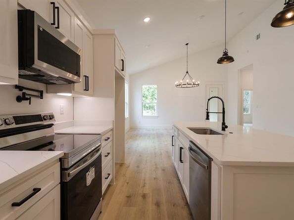 1032 E Arlington Avenue , Fort Worth Texas 76104