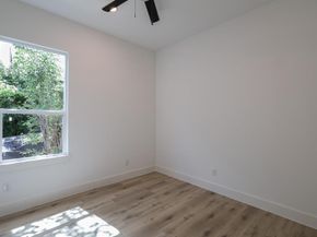 1032 E Arlington Avenue , Fort Worth Texas 76104