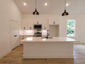 1032 E Arlington Avenue , Fort Worth Texas 76104