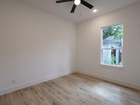 1032 E Arlington Avenue , Fort Worth Texas 76104