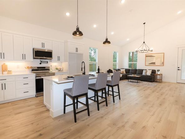 1032 E Arlington Avenue , Fort Worth Texas 76104