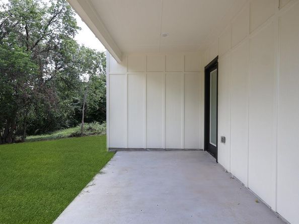 1032 E Arlington Avenue , Fort Worth Texas 76104