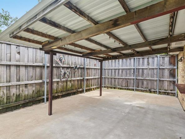 2622  Riviera Drive , Garland Texas 75040