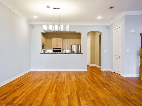 2205  Canton Street  107, Dallas Texas 75201