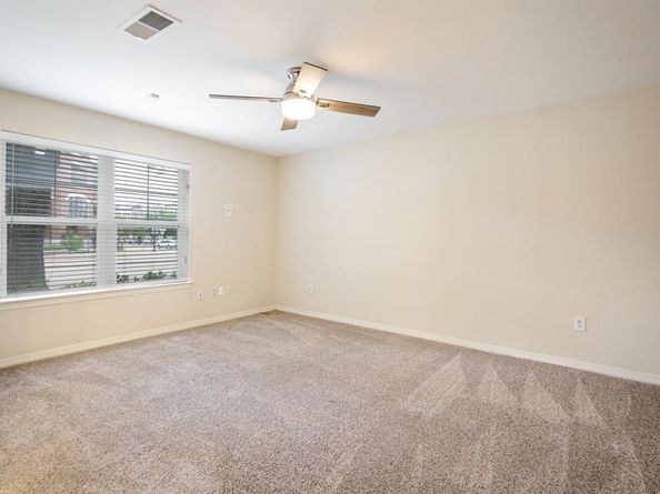 2205  Canton Street  107, Dallas Texas 75201