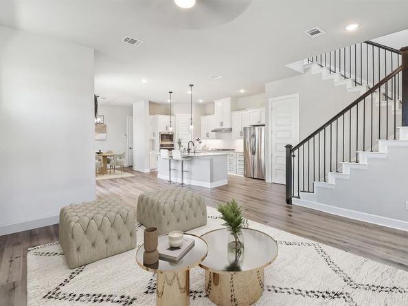 1440  Silver Marten Trail , Arlington Texas 76005