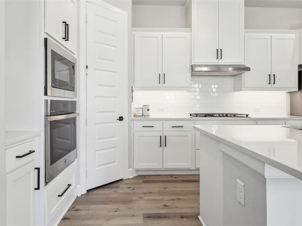 1440  Silver Marten Trail , Arlington Texas 76005