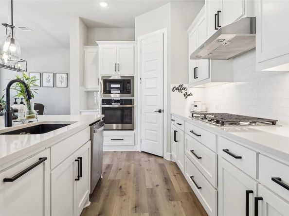 1440  Silver Marten Trail , Arlington Texas 76005