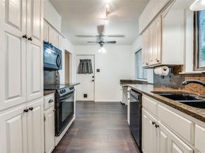 2602  Brentwood Circle , Arlington Texas 76013