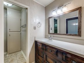 2602  Brentwood Circle , Arlington Texas 76013