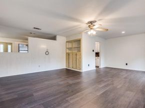 2602  Brentwood Circle , Arlington Texas 76013