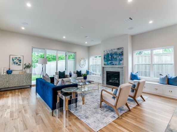 3911  Hawick Lane , Dallas Texas 75220