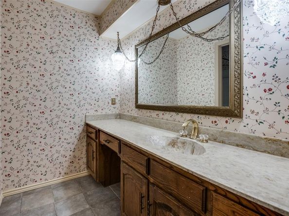 1420  Porto Bello Court , Arlington Texas 76012