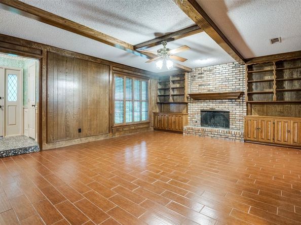 1420  Porto Bello Court , Arlington Texas 76012