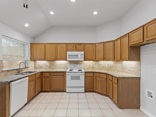 8128  Hosta Way , Fort Worth Texas 76123