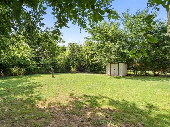 3005  Pate Drive , Fort Worth Texas 76105