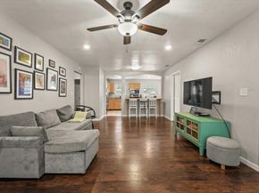 3350  Glenhaven Boulevard , Dallas Texas 75211