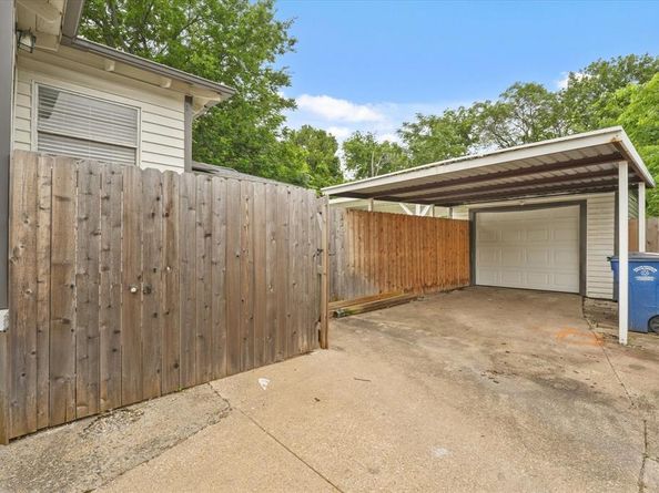 3350  Glenhaven Boulevard , Dallas Texas 75211