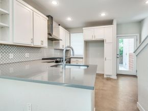 1155  Crownview Lane , Dallas Texas 75208