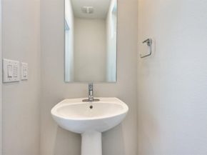 1155  Crownview Lane , Dallas Texas 75208