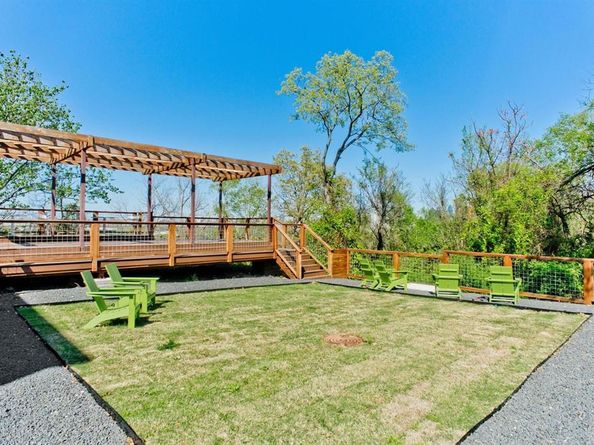 1155  Crownview Lane , Dallas Texas 75208