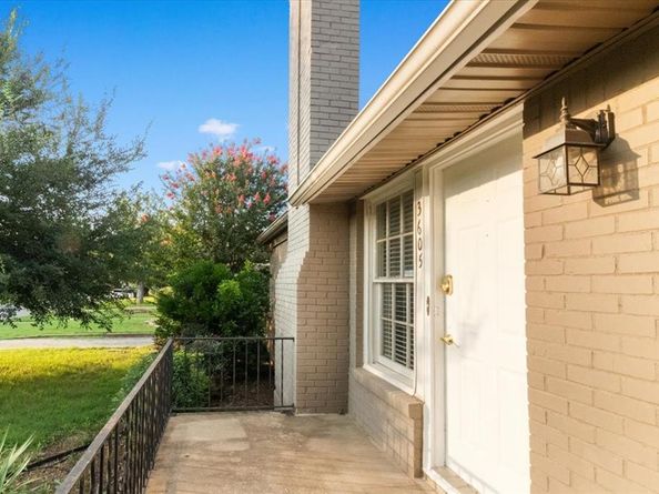 3605  Stadium Drive , Fort Worth Texas 76109
