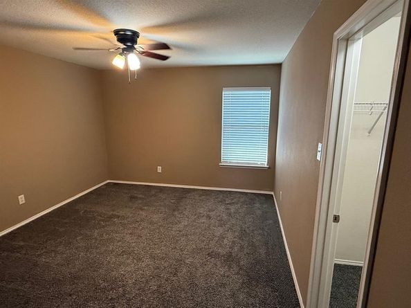 8105  York Beach Place , Arlington Texas 76002