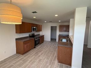 8105  York Beach Place , Arlington Texas 76002