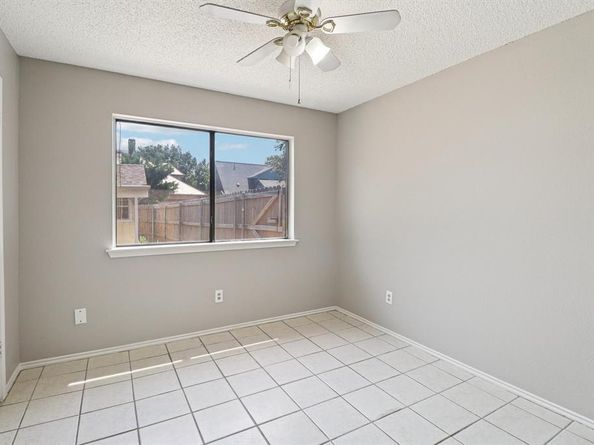 2519  Meadow Ridge Drive , Mesquite Texas 75150