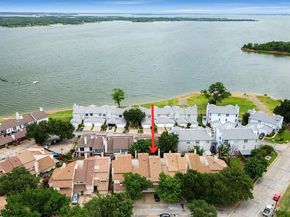 26  Oakbrook Drive , Lewisville Texas 75057