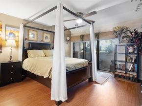 26  Oakbrook Drive , Lewisville Texas 75057