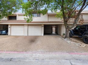 26  Oakbrook Drive , Lewisville Texas 75057