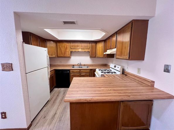 6671  Nyman Drive , Dallas Texas 75236